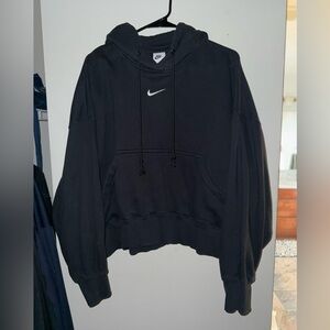 Women’s oversized cropped hoodie